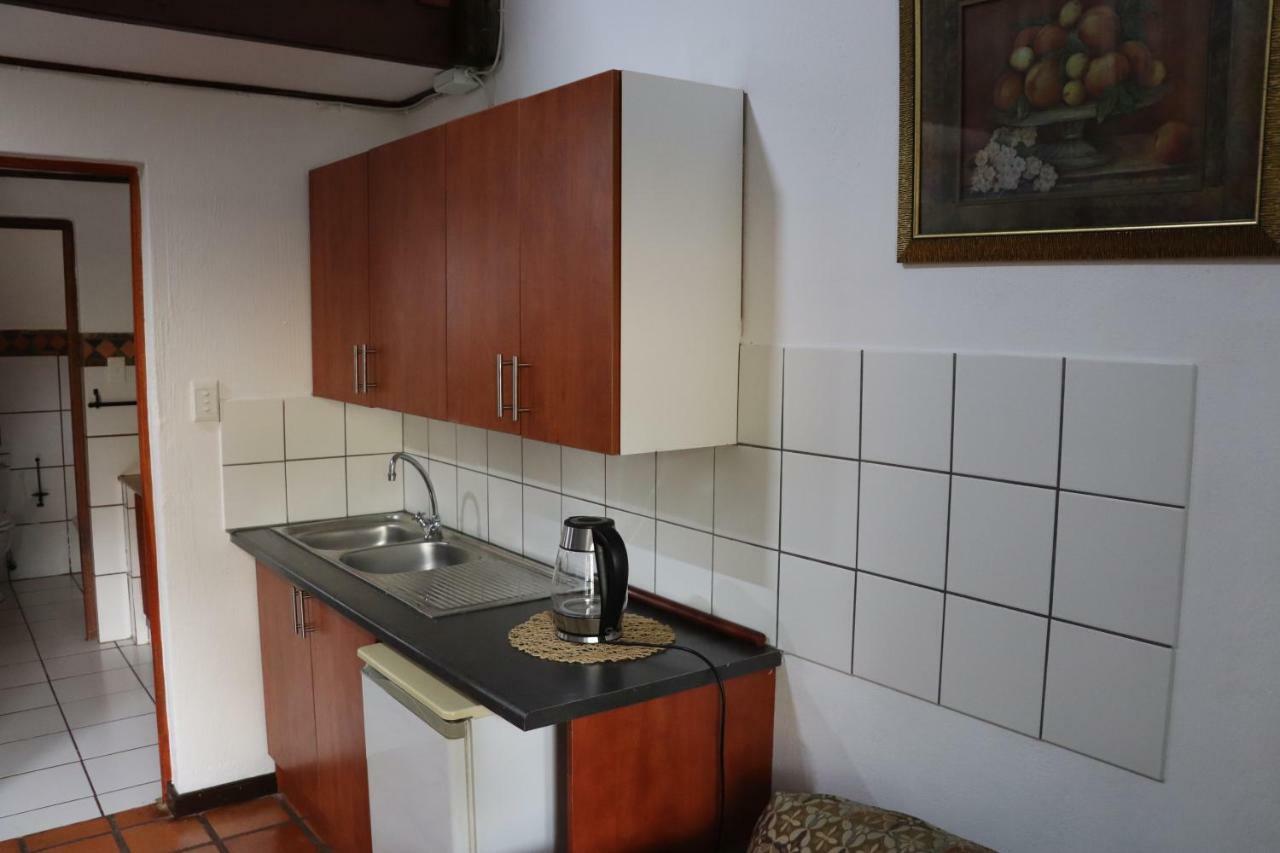 Greenwoods Self-Catering Pretoria Exterior foto